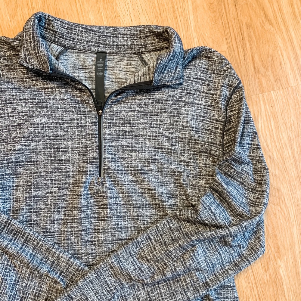 Lululemon Men’s quarter zip